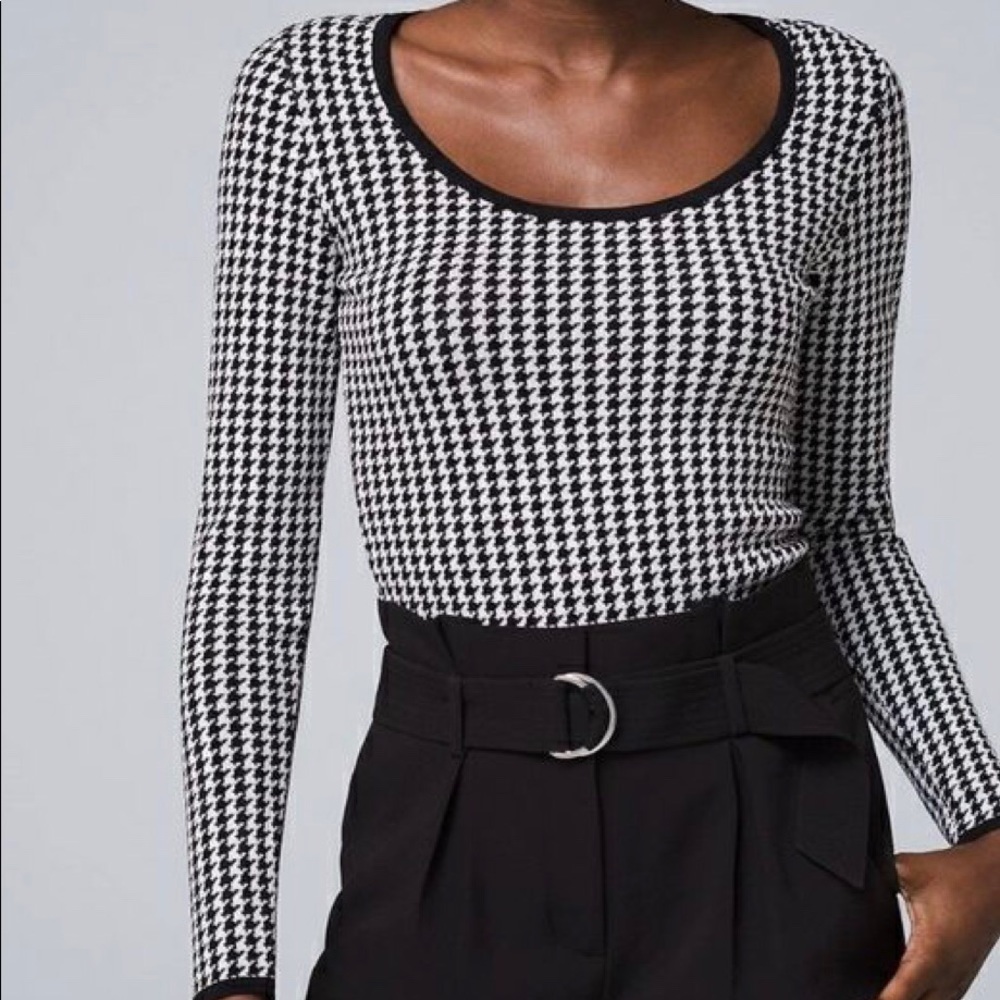 White House Black Market Black & White Houndstooth Scoop Neck Sweater